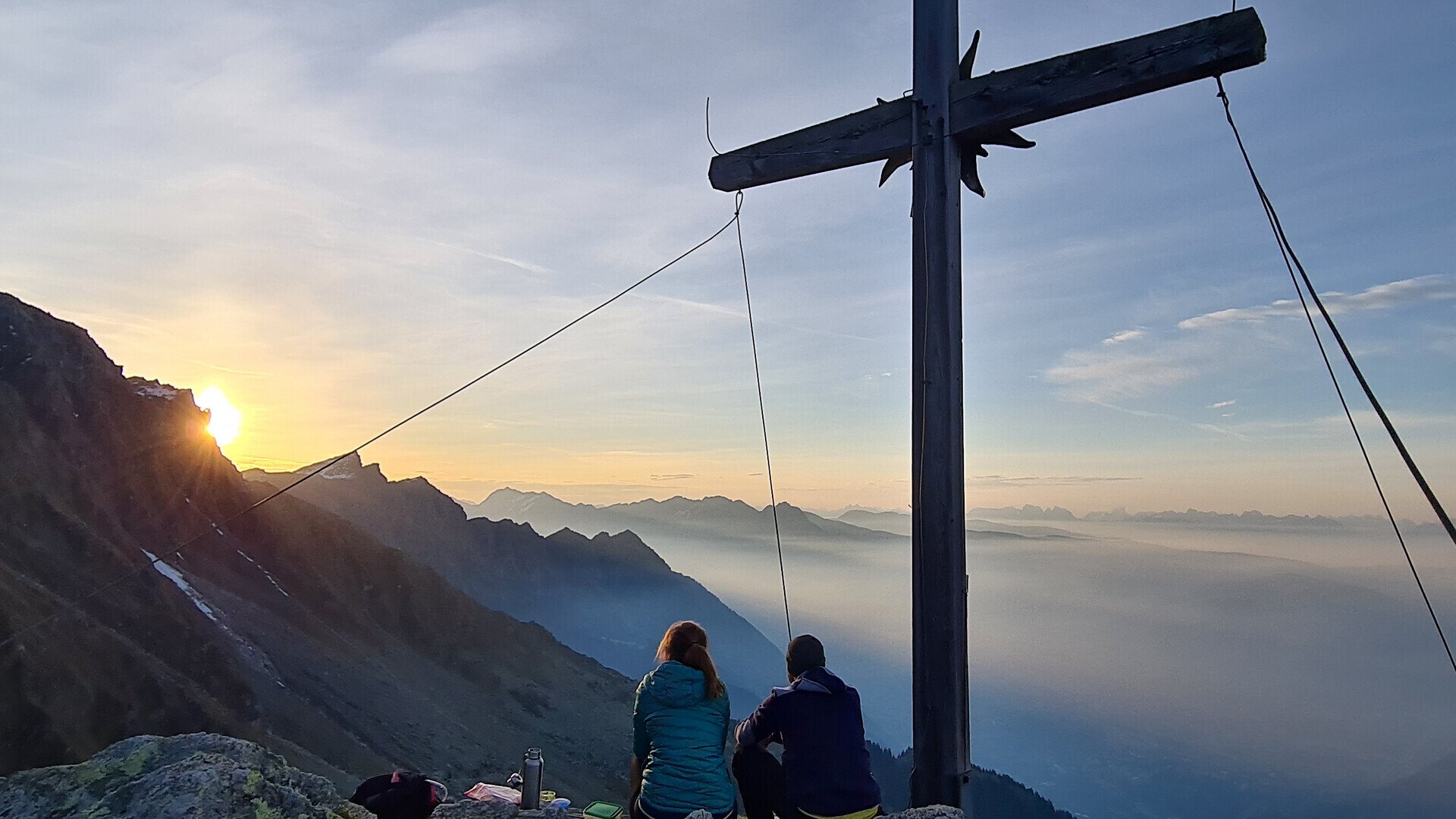 Locandina: Escursione circolare alla vetta della Sattelspitze (2428 m)