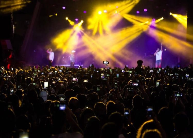 Locandina: Fabrizio Moro in concerto