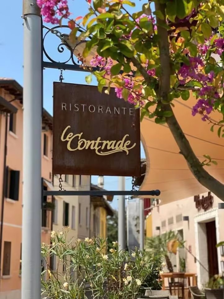 Locandina: Ristorante Le Contrade
